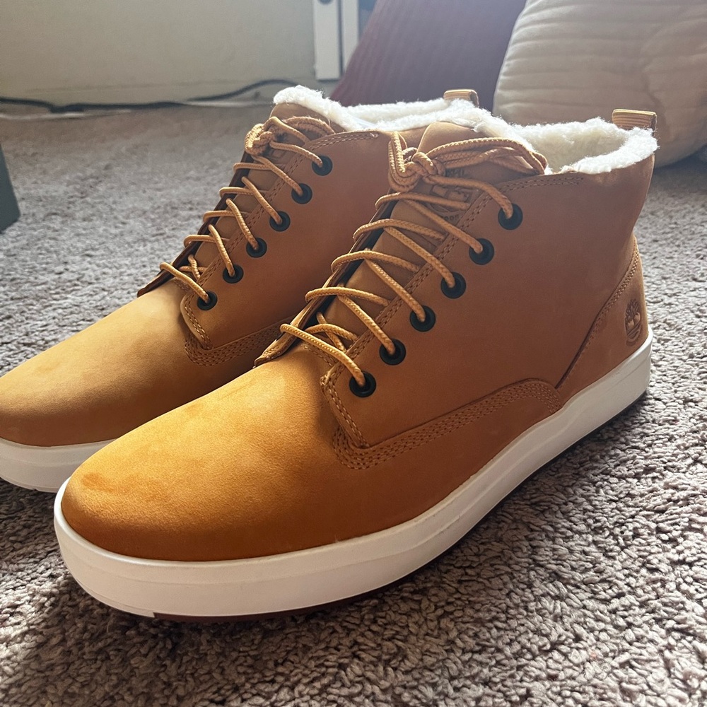 Timberland Men's Tan High-Top Sneakers